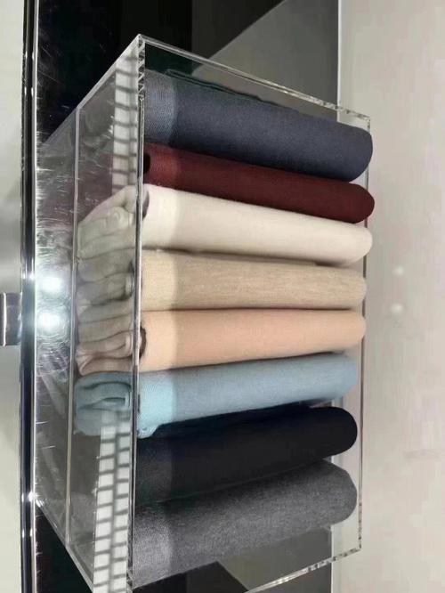 北京百盛鄂尔多斯专柜